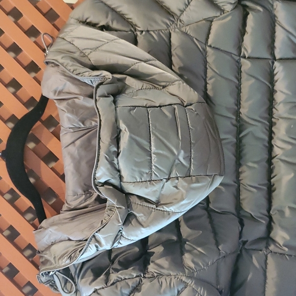 BCBGeneration. Down and feathers jacket - Picture 4 of 10